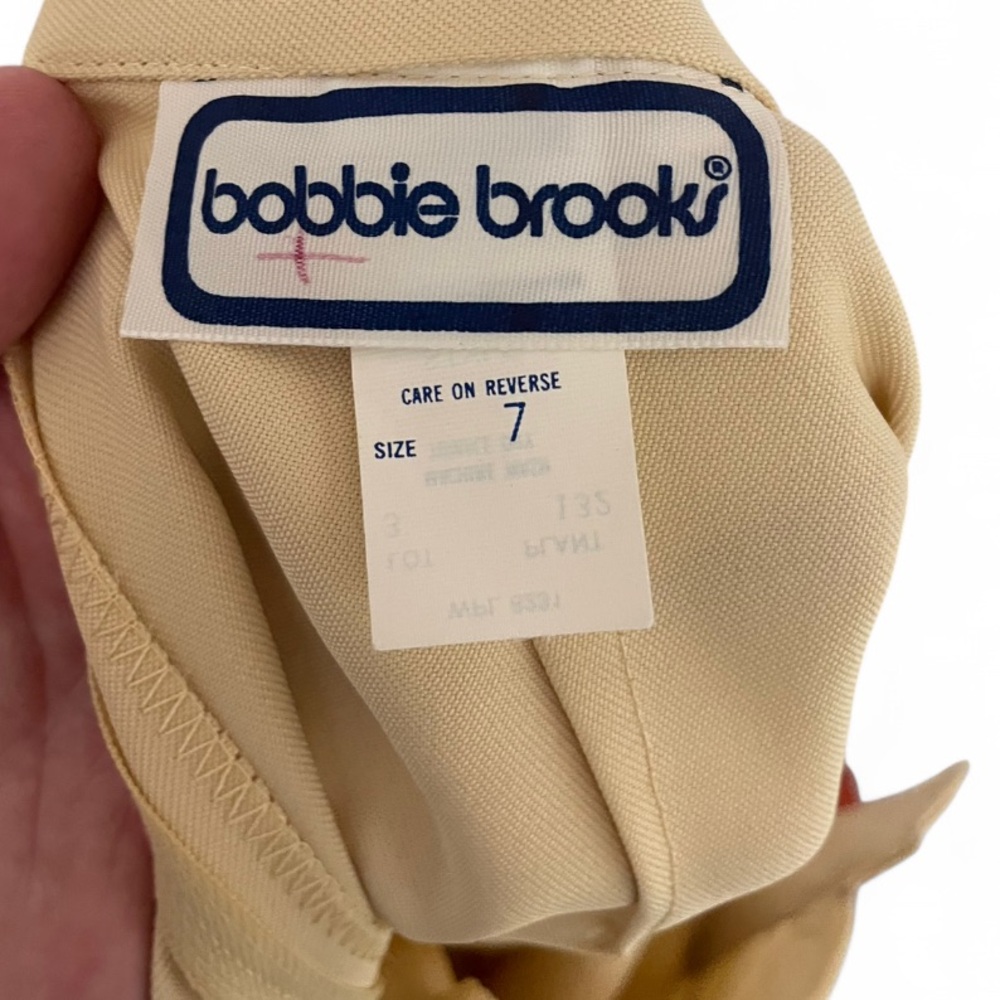Vintage ((Bobbie Brooks)) fitted Cream Middi Skirt - Picture 2 of 7